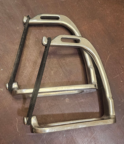 Carlisle 4.5" English Irons Stirrups