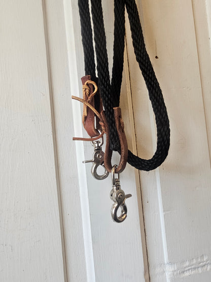 Thin Weaver black loop reins 8'