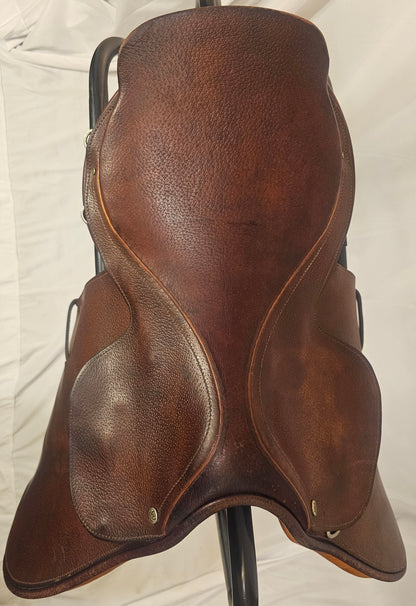 16.5" Antill English CC/Hunt  Saddle used