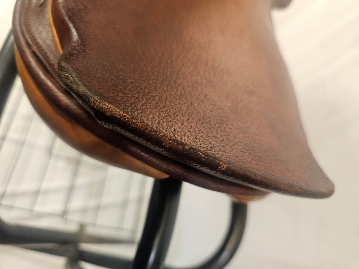 16.5" Antill English CC/Hunt  Saddle used