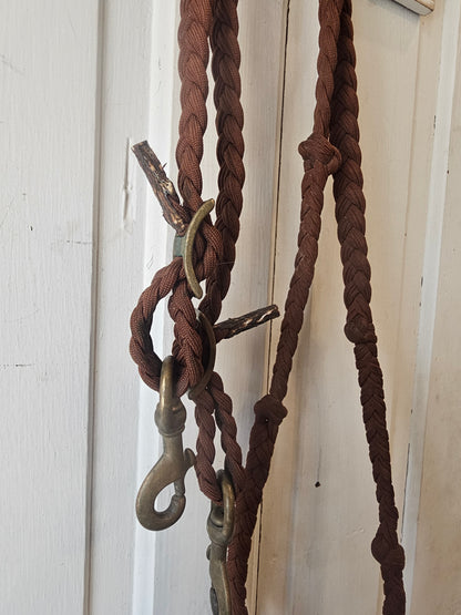 Braided brown paracord loop reins 6'