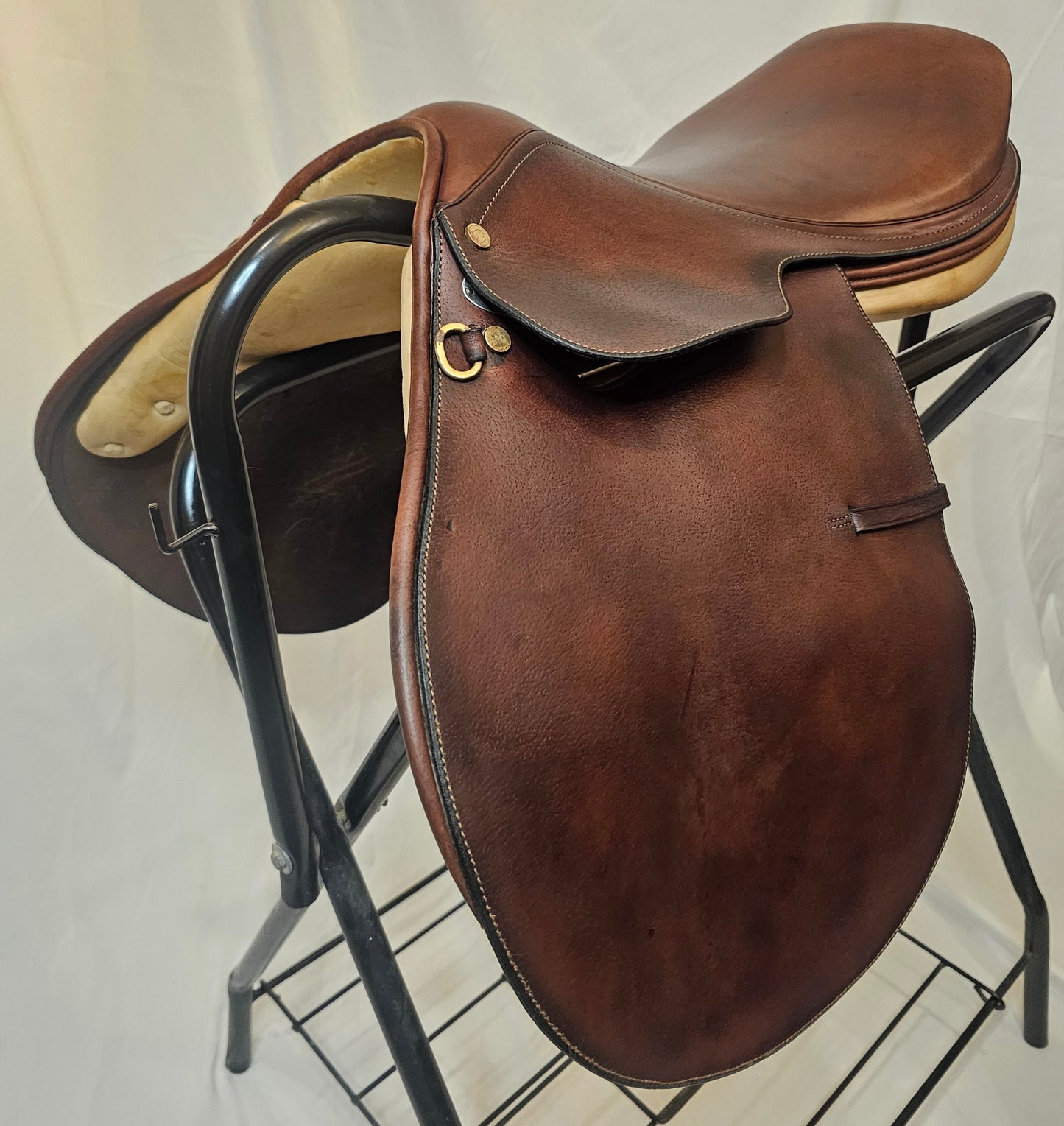 17.5" Riviera AP English Saddle used