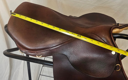 17.5" Riviera AP English Saddle used