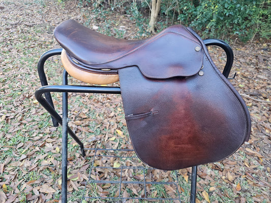 16.5" Collegiate CC/Jumping Saddle