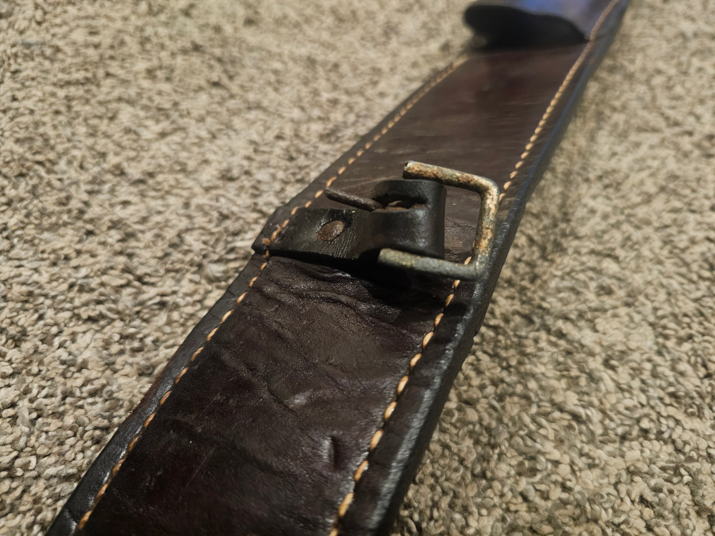 32" Back Cinch used dark oiled