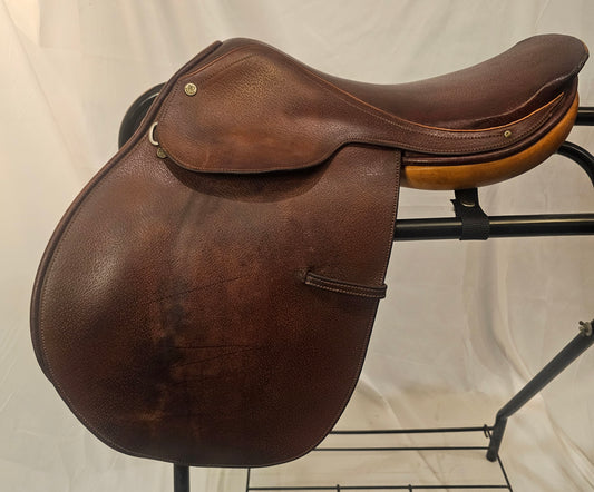 16.5" Antill English CC/Hunt  Saddle used