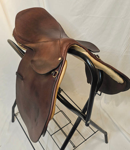 17.5" Riviera AP English Saddle used